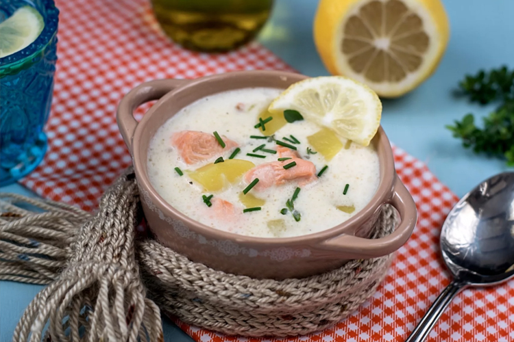 Финский сливочный суп с лососем